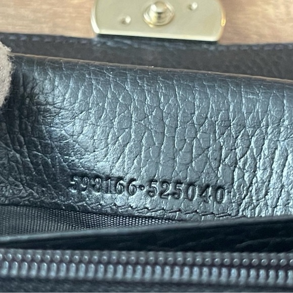 Authentic Gucci Marmont Black Pebble Leather Wallet (on chain) - Picture 5 of 8